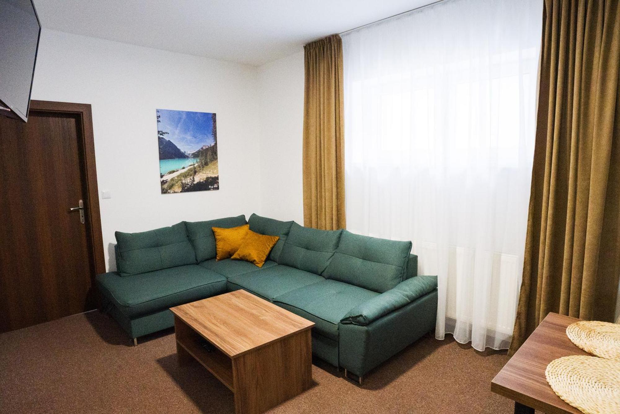 Apartmany Banff Besenova Ngoại thất bức ảnh
