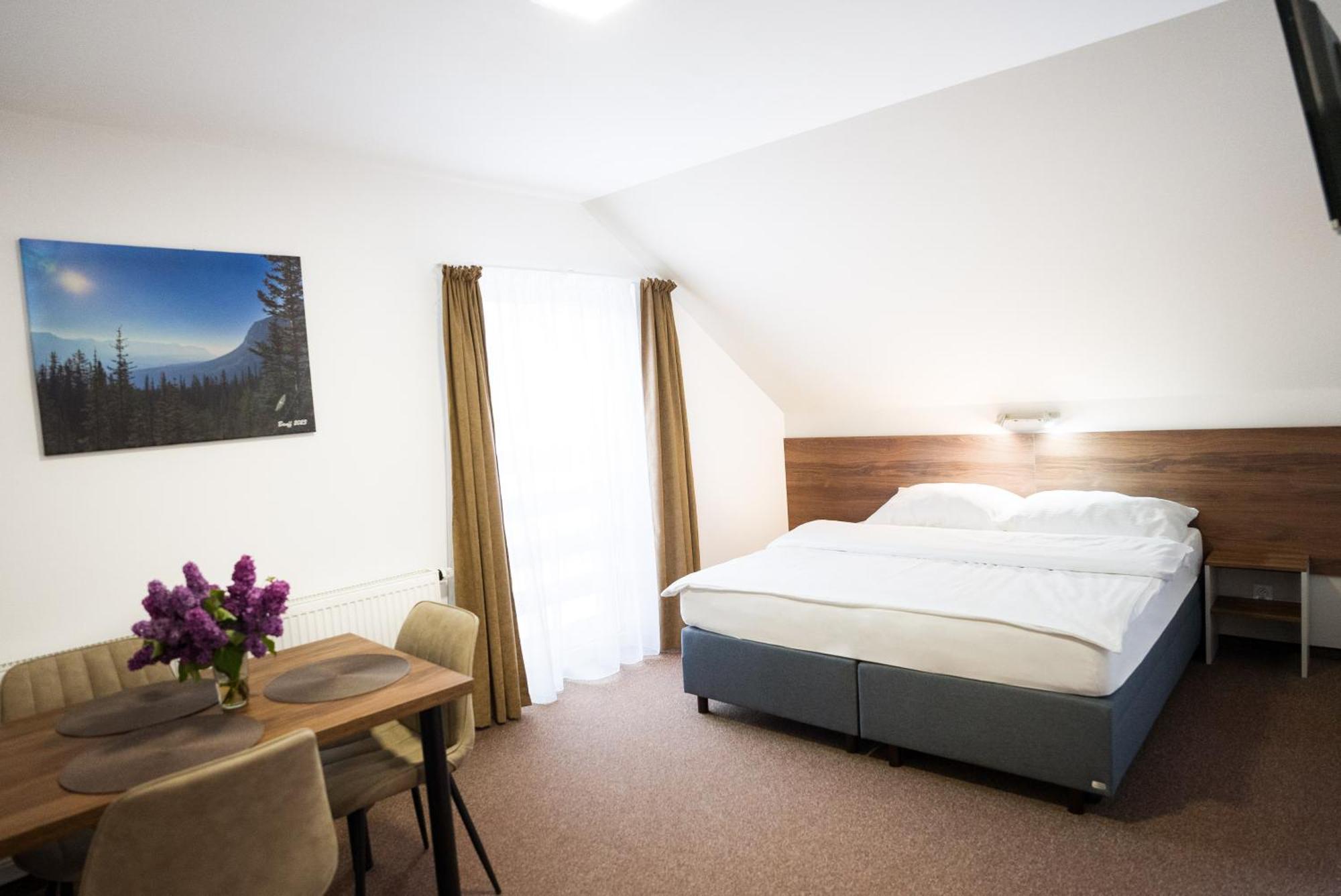 Apartmany Banff Besenova Ngoại thất bức ảnh