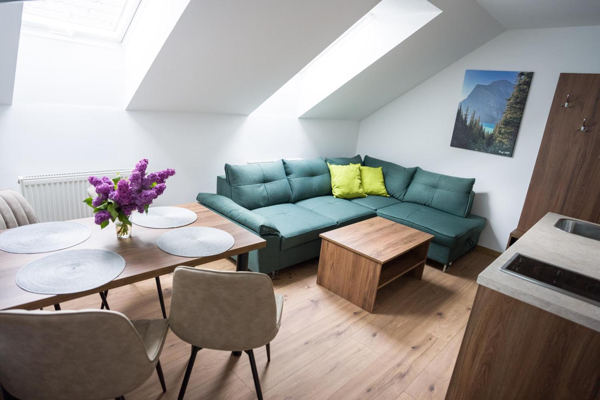 Apartmany Banff Besenova Ngoại thất bức ảnh