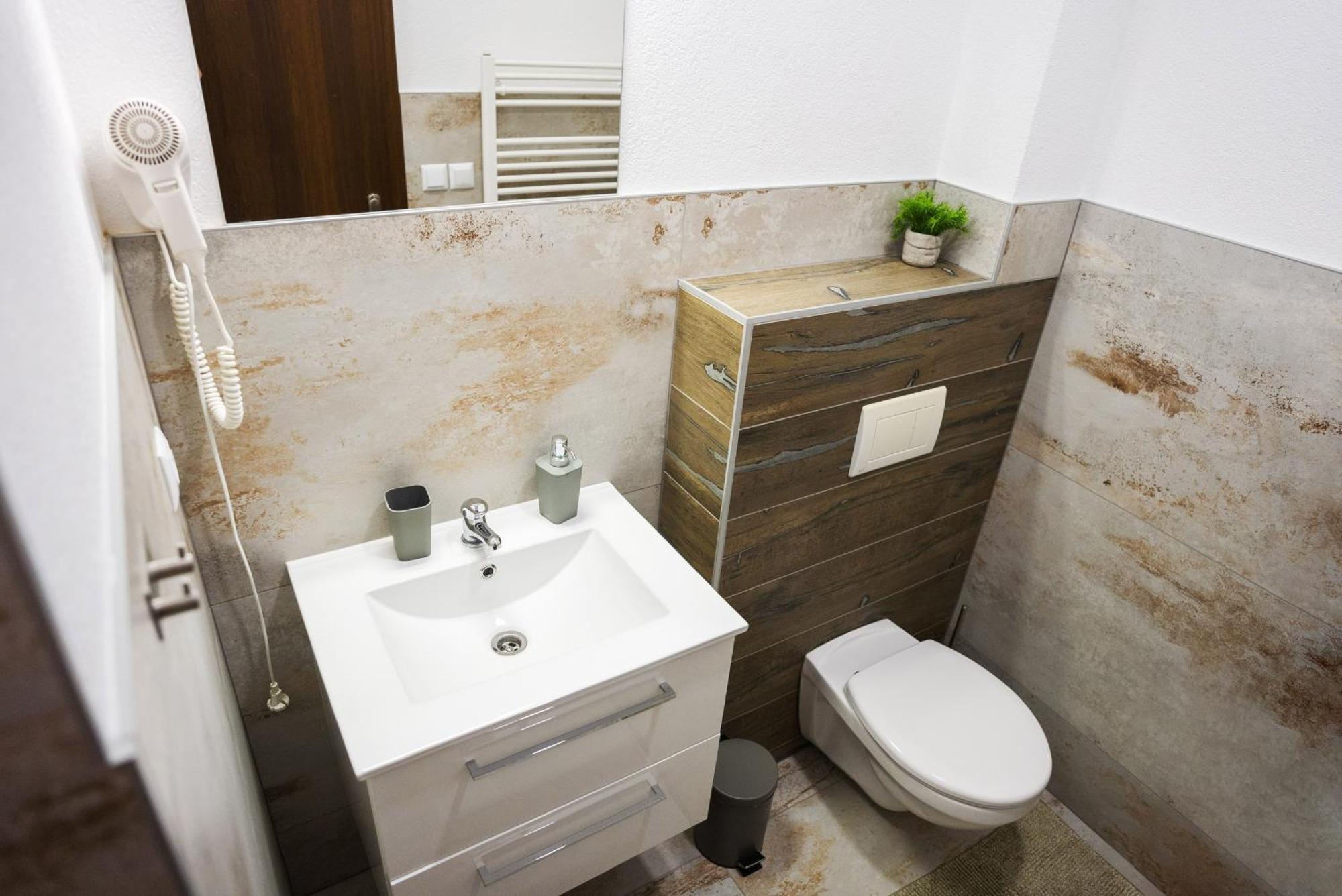 Apartmany Banff Besenova Ngoại thất bức ảnh