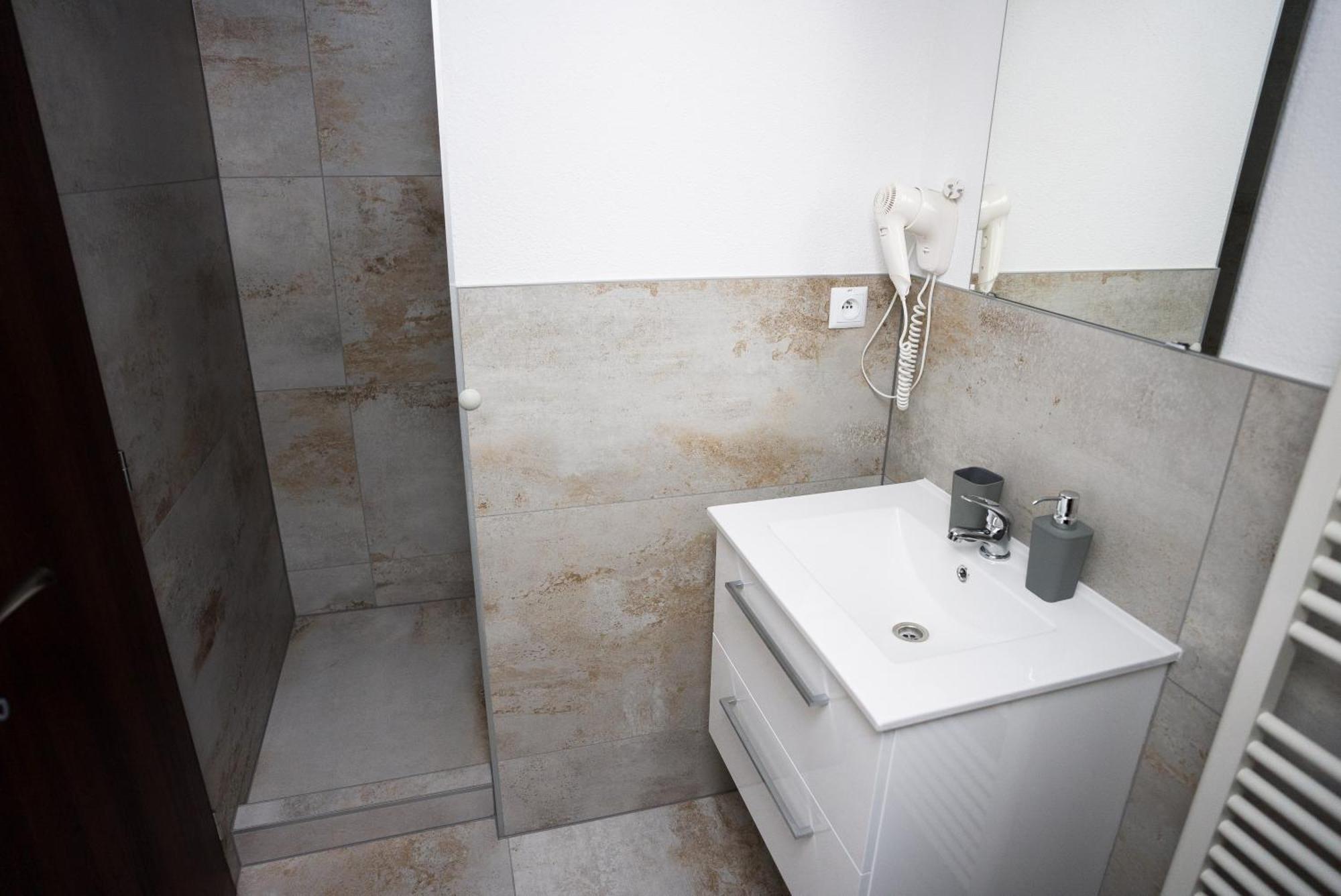 Apartmany Banff Besenova Ngoại thất bức ảnh