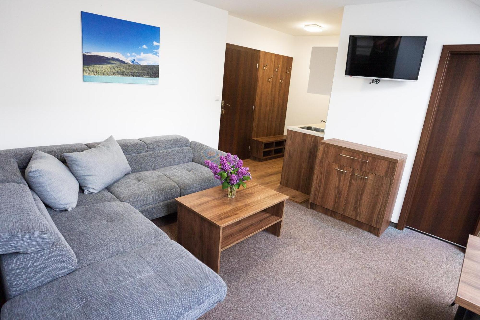 Apartmany Banff Besenova Ngoại thất bức ảnh